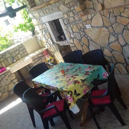 Holiday Home Nora**** Loznati Cres מראה חיצוני תמונה