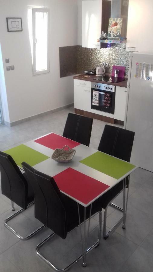 Holiday Home Nora**** Loznati Cres מראה חיצוני תמונה