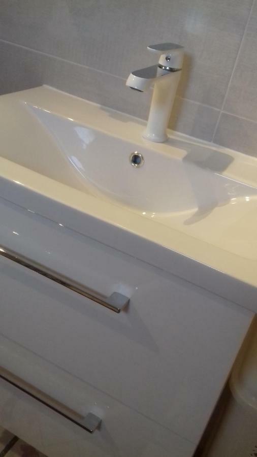Holiday Home Nora**** Loznati Cres מראה חיצוני תמונה