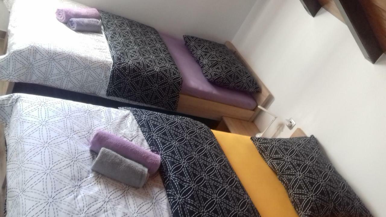 Holiday Home Nora**** Loznati Cres מראה חיצוני תמונה